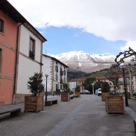 Hotel Ostatu Zegama Exteriér fotografie